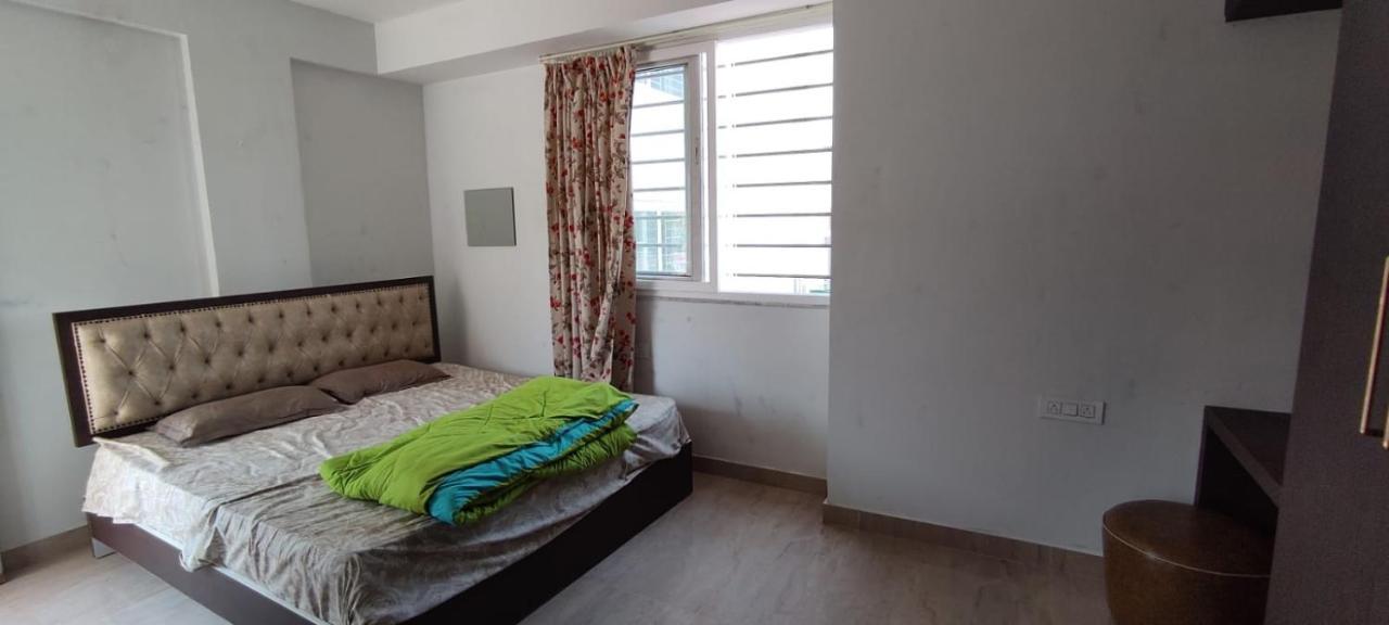 Rvr Home - Beautiful Rooms Бангалор Екстериор снимка