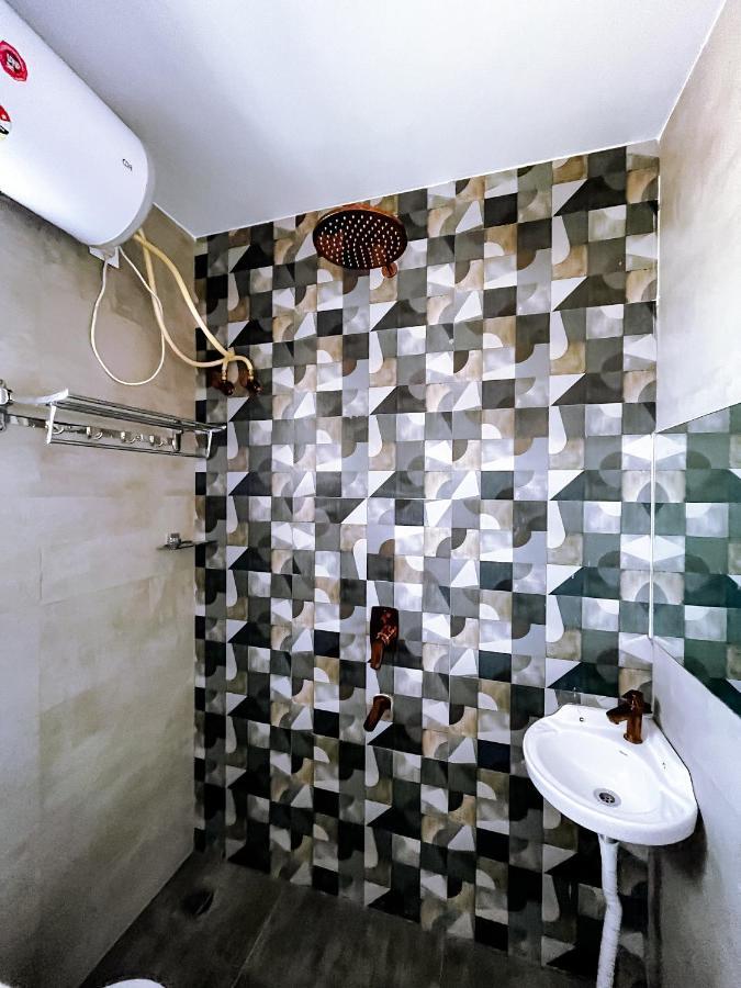 Rvr Home - Beautiful Rooms Бангалор Екстериор снимка