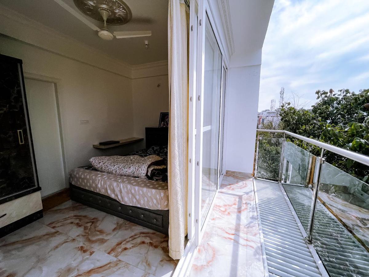 Rvr Home - Beautiful Rooms Бангалор Екстериор снимка