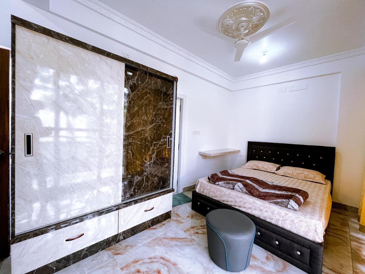 Rvr Home - Beautiful Rooms Бангалор Екстериор снимка